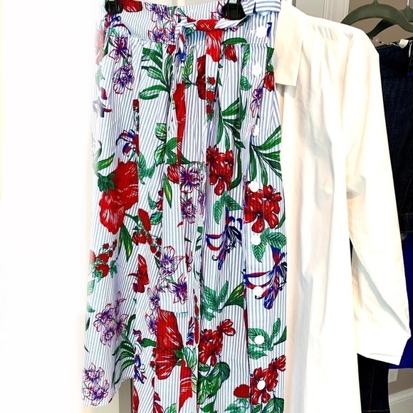 Full Floral Skirt - Picture 2 of 3